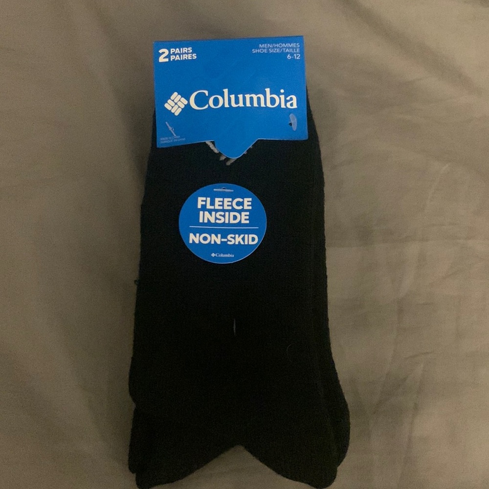 NWT Columbia Men's Black Fleece-Lined Non-Skid Slipper Crew Socks 2-Pack